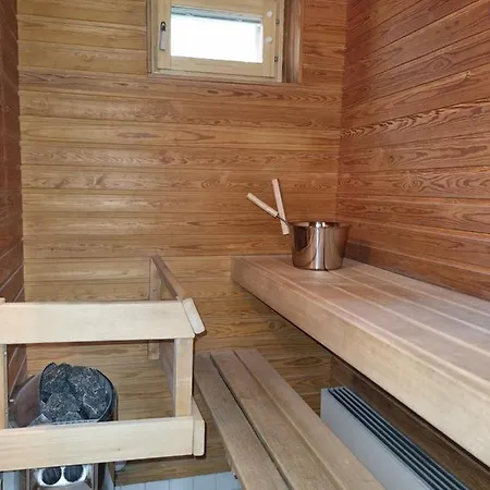 Viihtyisae Saunallinen Kaksio Lentokentaen Laehellae Vantaa Extérieur photo