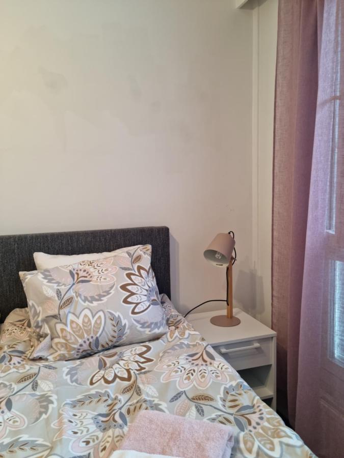 Appartement Viihtyisae Saunallinen Kaksio Lentokentaen Laehellae